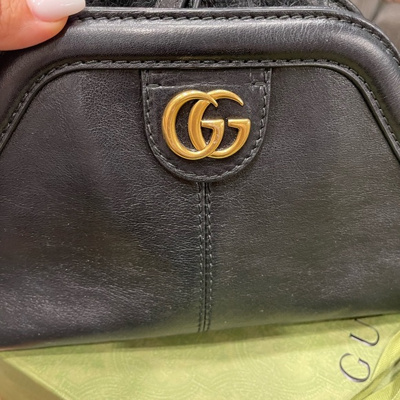 Gucci re (Belle) crossbody/shoulder bag (used) - Picture 4 of 16